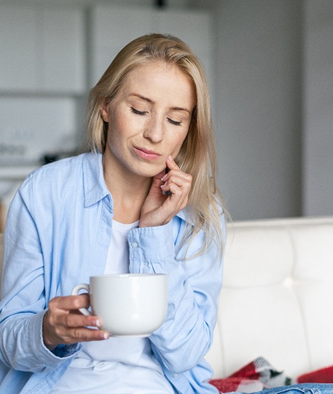 Woman with toothache